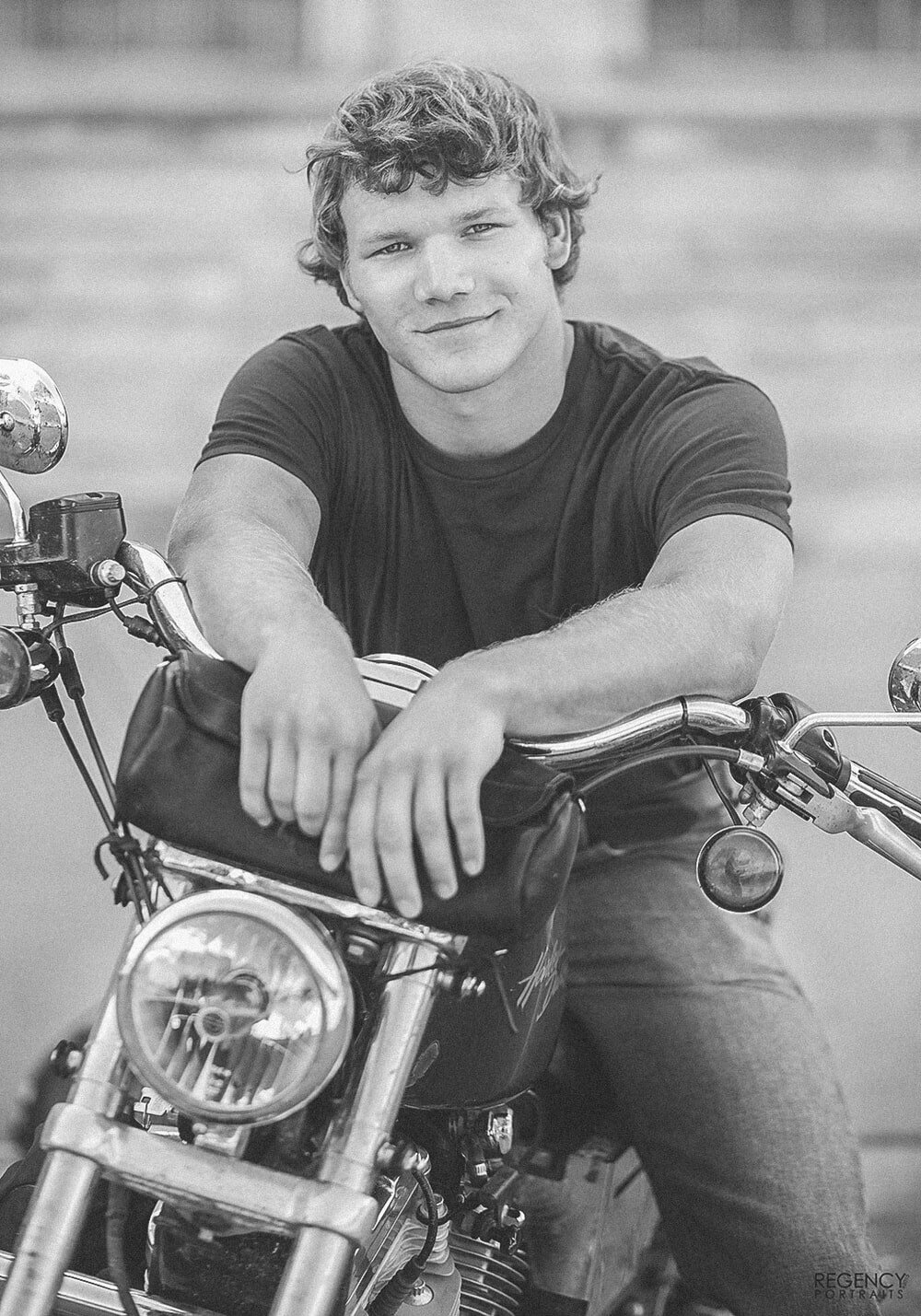 Regency Portraits Norfolk NE Senior Pictures